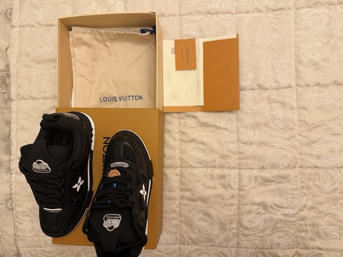 Louis vuitton sneakers - louis,