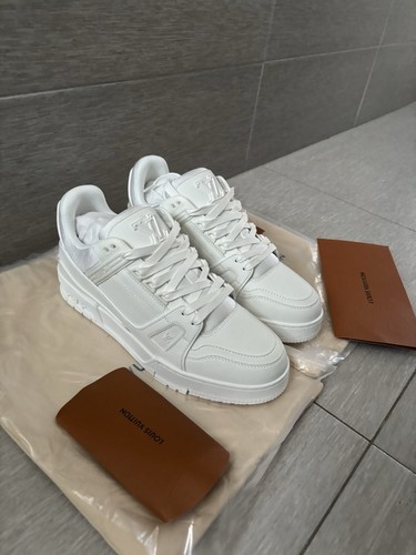 Trainer - lv,