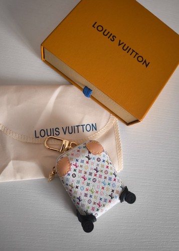 Louis vuitton vivienne charm - louis,